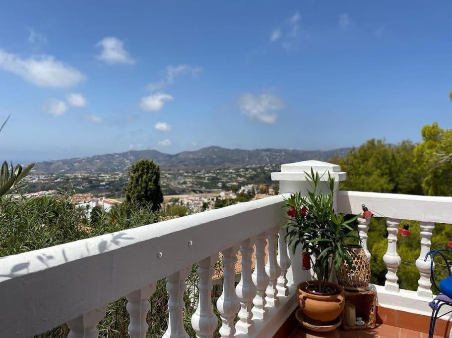 Precioso Apartamento Mandarinos Con Vistas Al Mar Nerja Exteriér fotografie