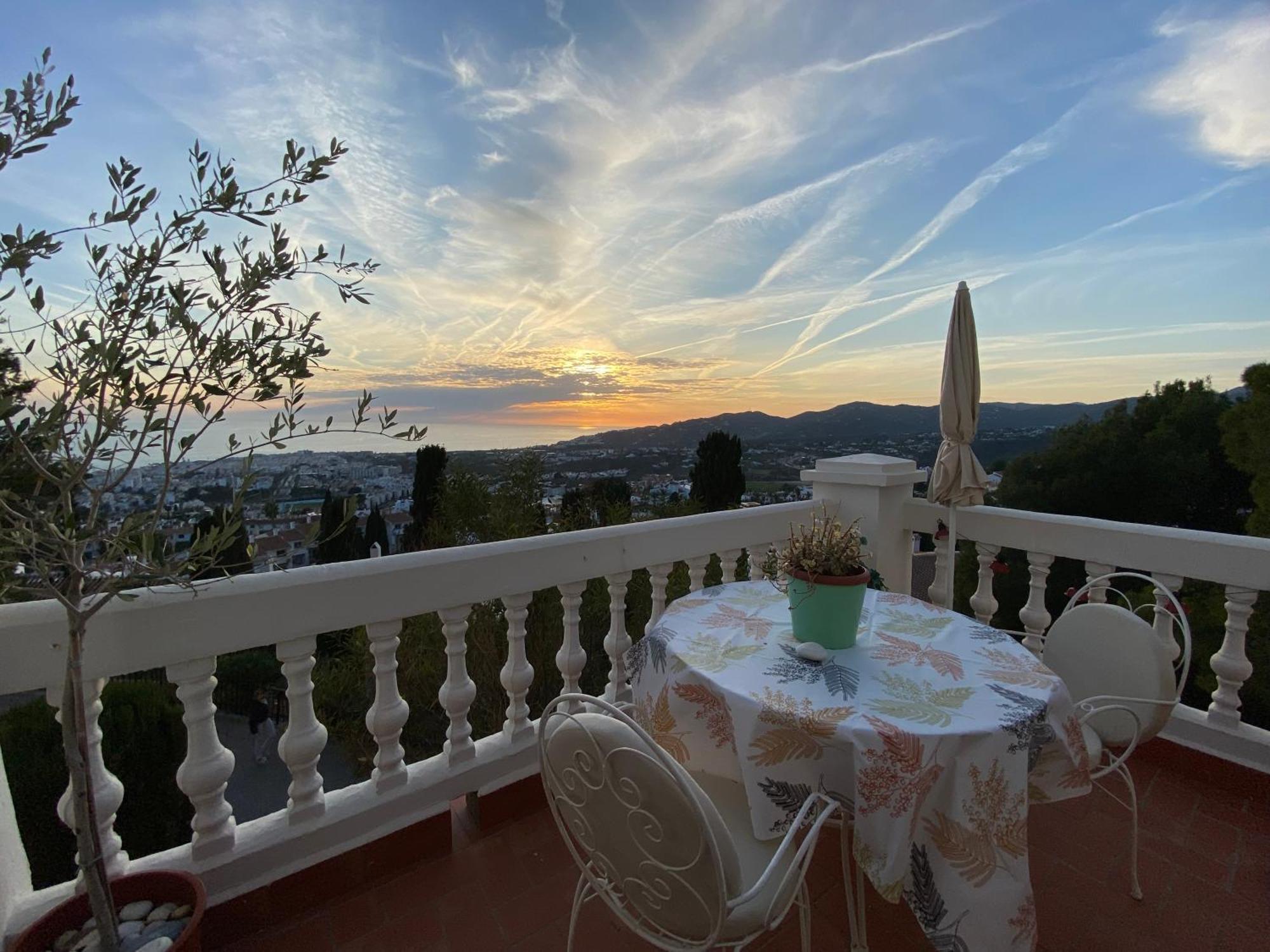 Precioso Apartamento Mandarinos Con Vistas Al Mar Nerja Exteriér fotografie