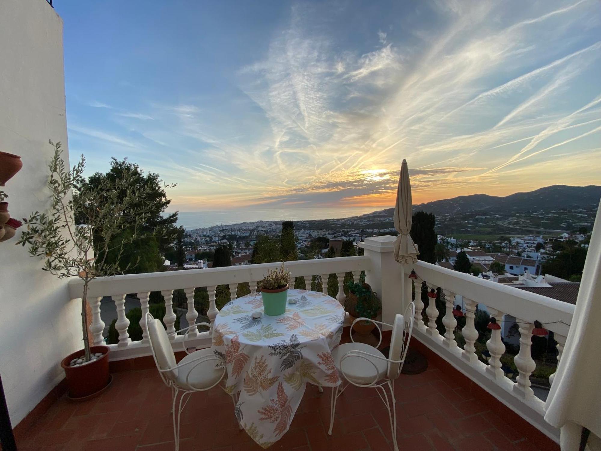Precioso Apartamento Mandarinos Con Vistas Al Mar Nerja Exteriér fotografie